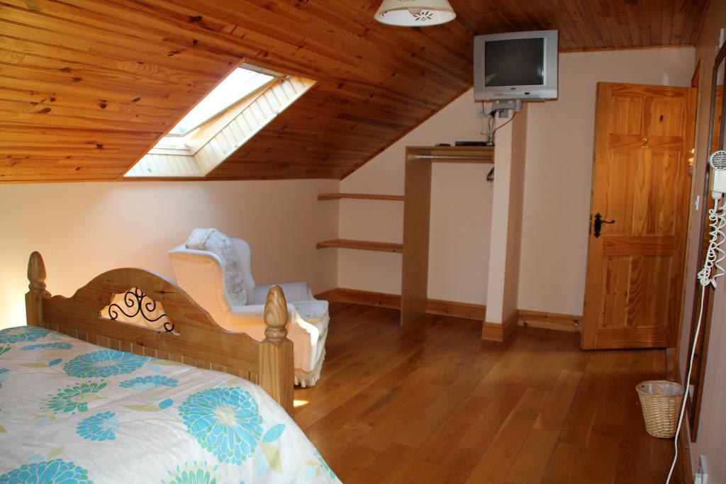 Woodview House Bed And Breakfast Ballinrobe Oda fotoğraf