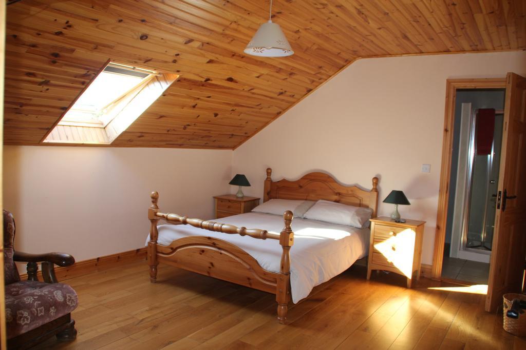 Woodview House Bed And Breakfast Ballinrobe Oda fotoğraf